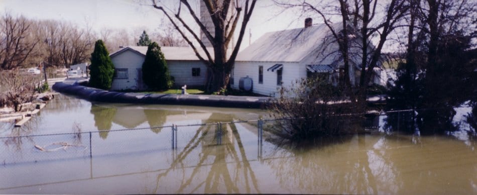 AquaDams as Flood Control Barriers