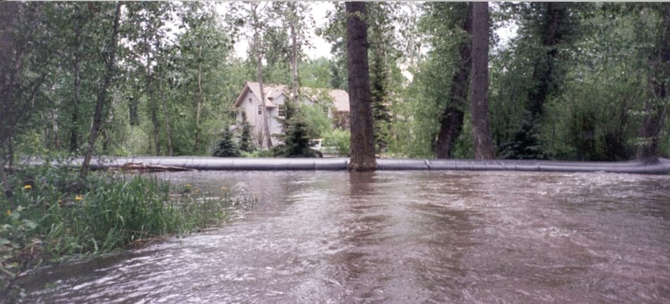 AquaDams as Flood Control Barriers