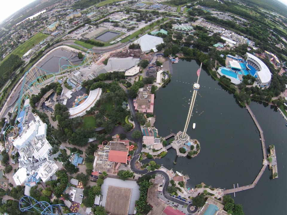 12ft AquaDams at Orlando SeaWorld, 2015