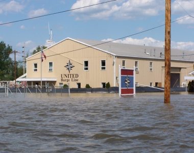 950x534-United-Barge-outside